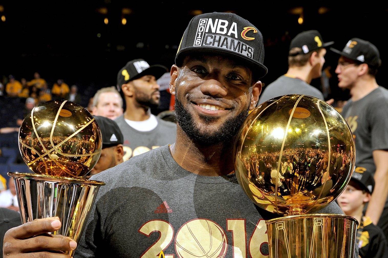 德甲半场：安塞尔米诺建功，多特蒙德暂1-0勒沃库森（半场战报：安塞尔米诺破门，多特蒙德暂以1-0领先勒沃库森）