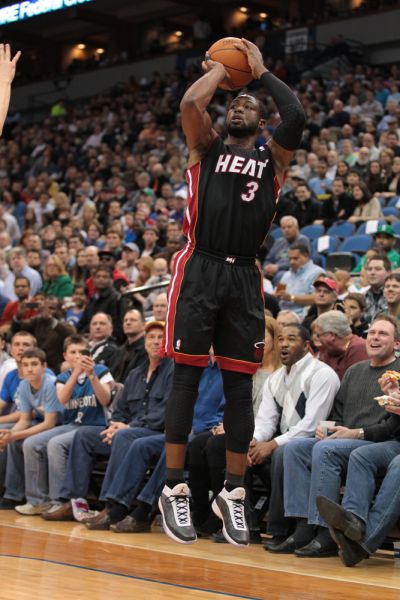 梅西2025年数据：54次出场造74球，随队首夺总冠军（梅西2025年：54次出场直接参与74球，随队首次加冕总冠军）