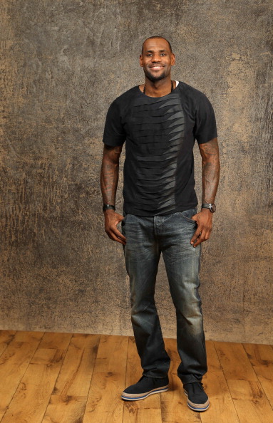 西班牙U21队11月大名单：莫斯克拉领衔，贡萨洛、吉乌在列（西班牙U21公布11月名单：莫斯克拉领衔，贡萨洛与吉乌入选）